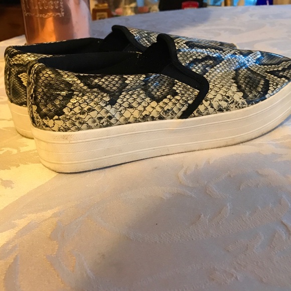 Bongo snake design slip ons sneakers - Picture 2 of 2